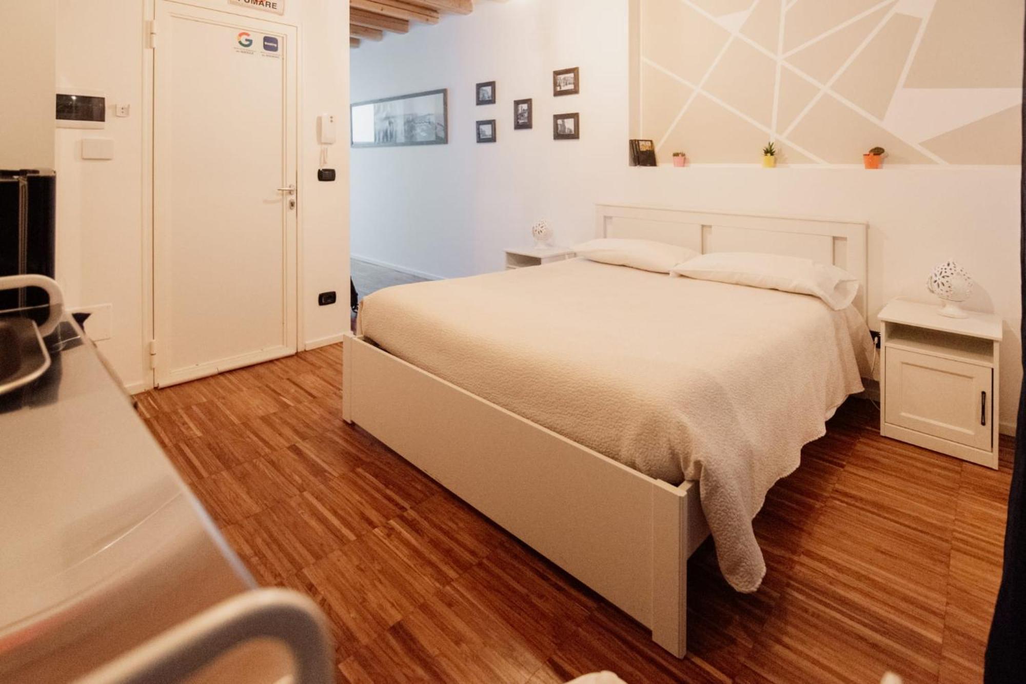 Nell'Antico Borgo B&B Molfetta Exteriör bild